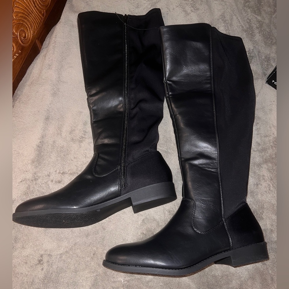 Size 11 wide calf tall black boots